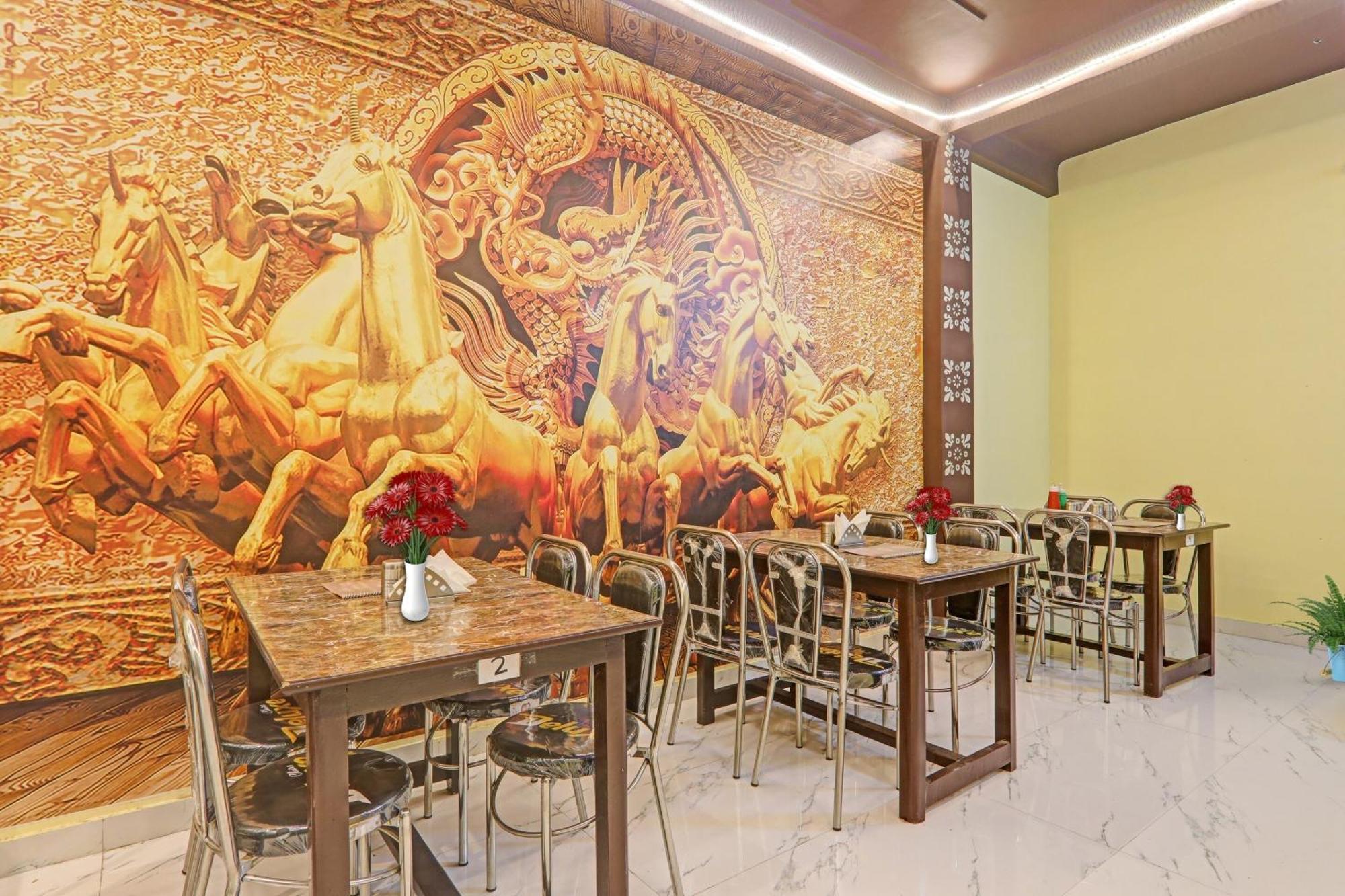 Hotel O Sai Galaxy Hotel & Restaurant Κανπούρ Εξωτερικό φωτογραφία